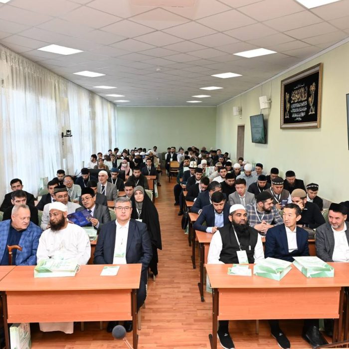 В Российском исламском институте в Казани проходит Международная олимпиада по исламским дисциплинам и арабскому языку.