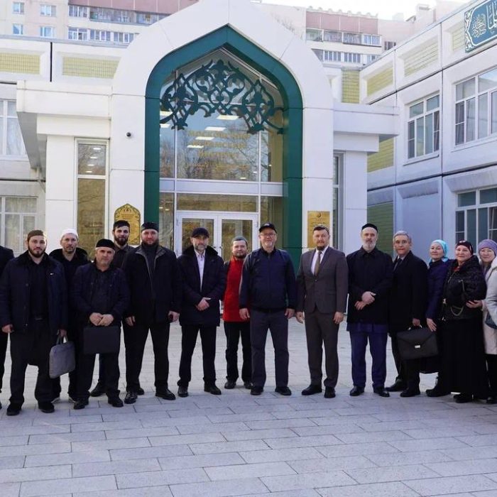 Специализированный семинар для рабочей группы экспертов исламских вузов прошел в Москве.