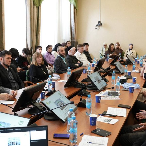 В Казани состоялся круглый стол «Роль СМИ в воспитании студенческой молодежи».